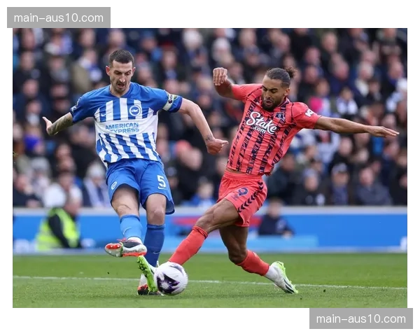 布莱顿主场一比一战平富勒姆 科斯图拉斯倒钩救主 布莱顿主场一比一战平富勒姆 科斯图拉斯倒钩救主