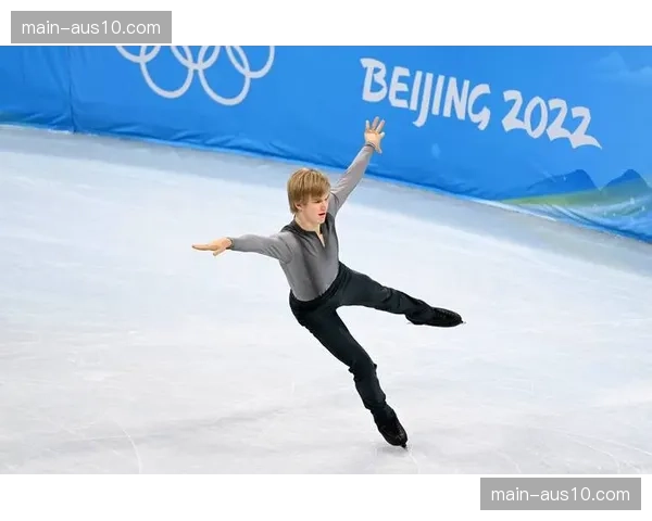 萨拉康蒂膝盖韧带拉伤 意大利花滑队伤病恢复时间紧迫